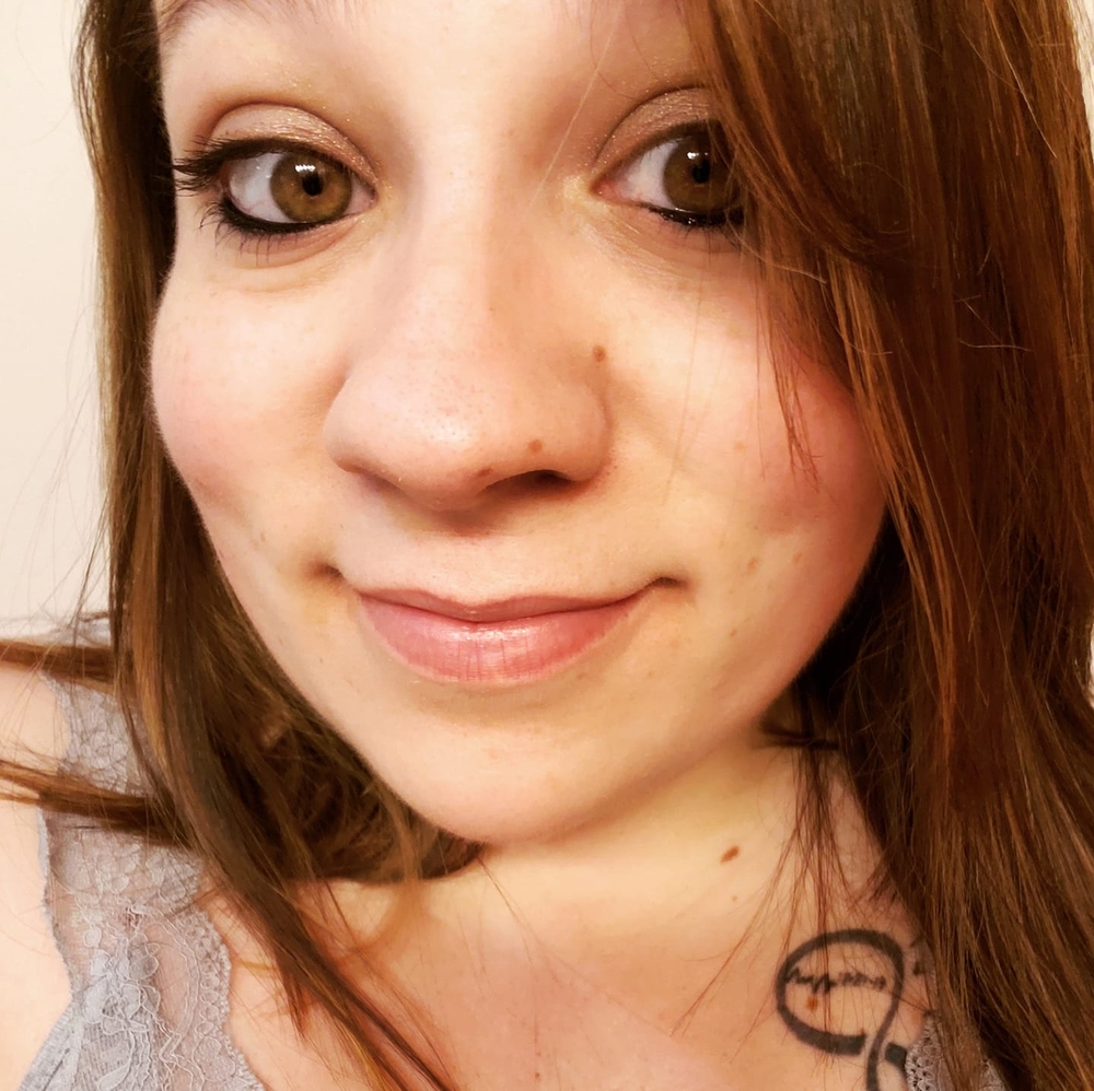 Meet your Posher, Carrie